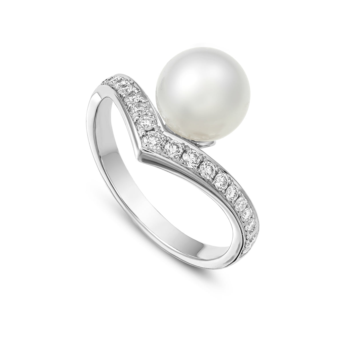 Dreamer ring in white gold ring featuring a south sea pearl with a pave set of smaller diamonds creating a sophisticated spark designed by carati jewelry in montreal canada in 18 k 14 k