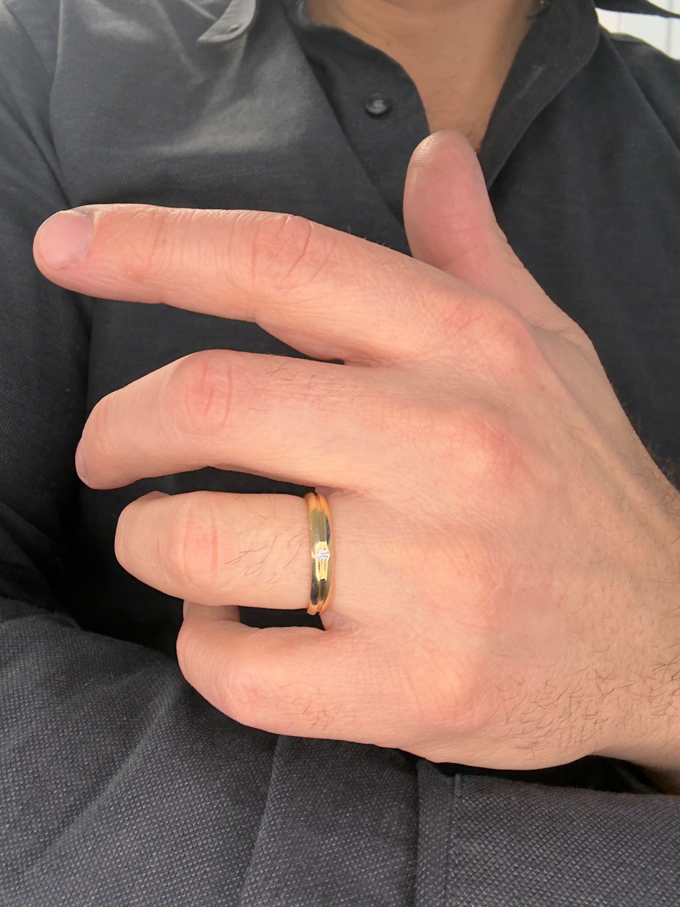 Alliance One Love avec un seul diamant serti Gypsy