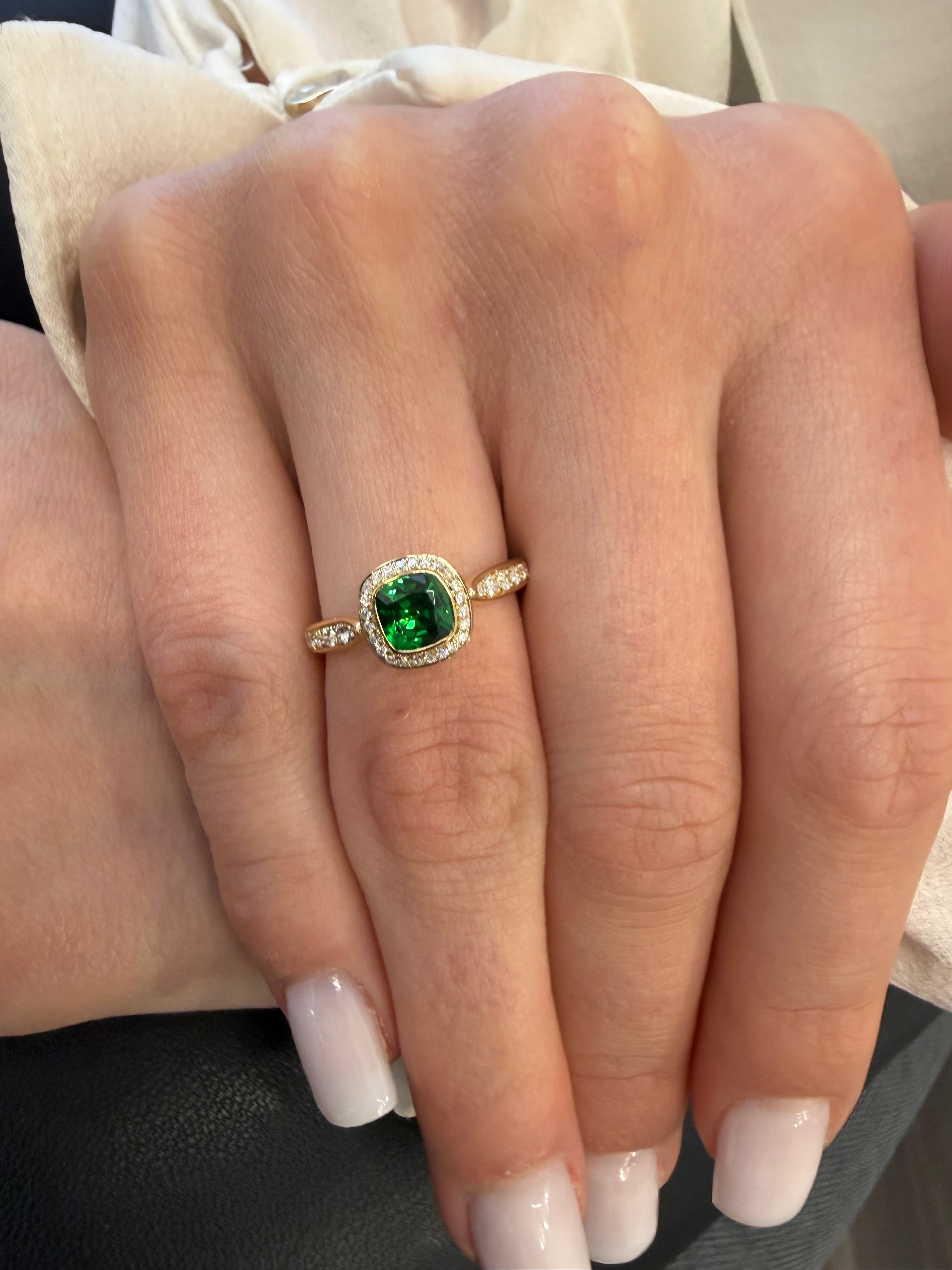 Royal Harmony Ring Centered a Cushion Tsavorite