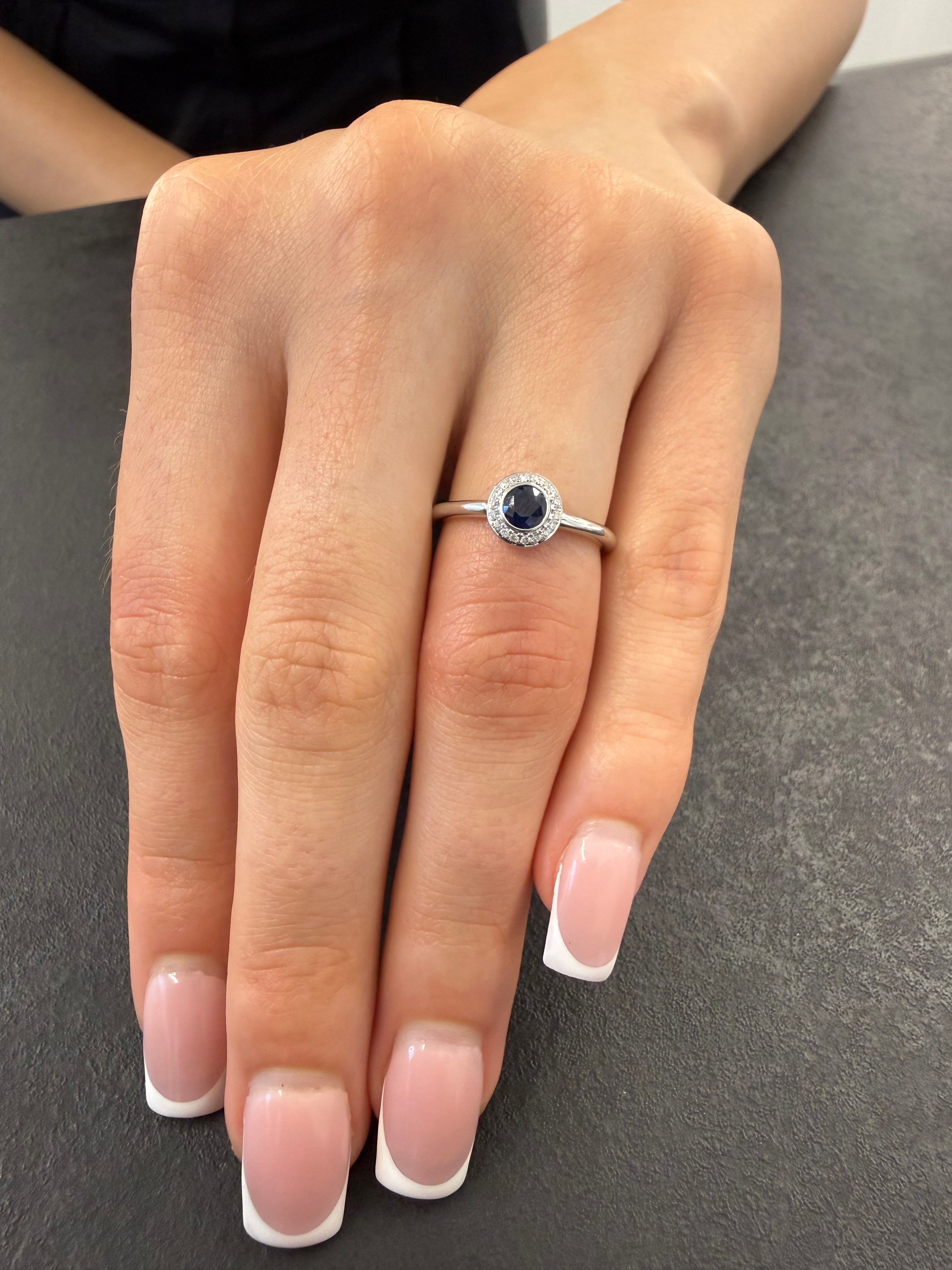 Royal Harmony Ring Centered Around Sapphire
