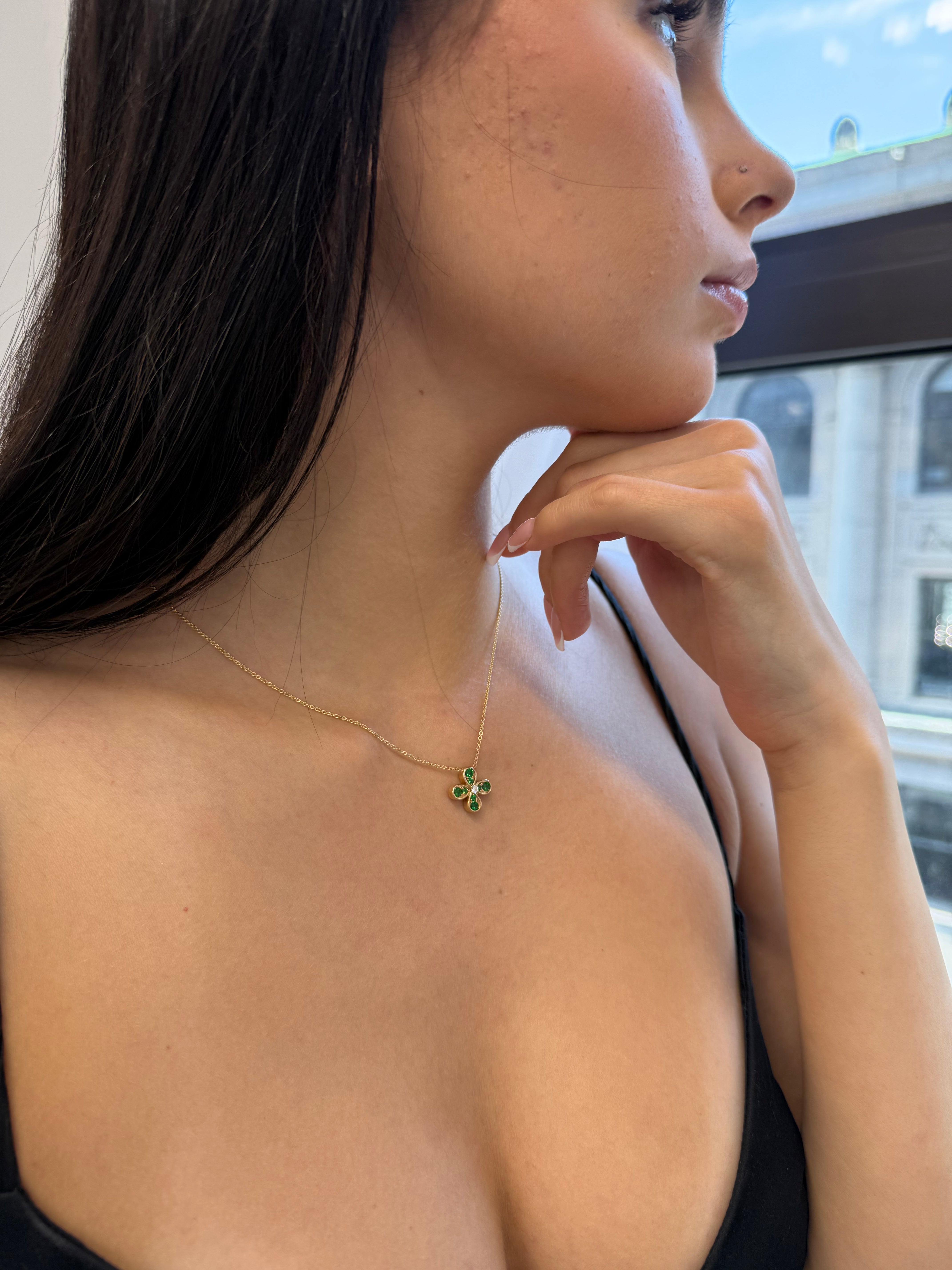 Bloom Pendant With Dazzling Tzavorite