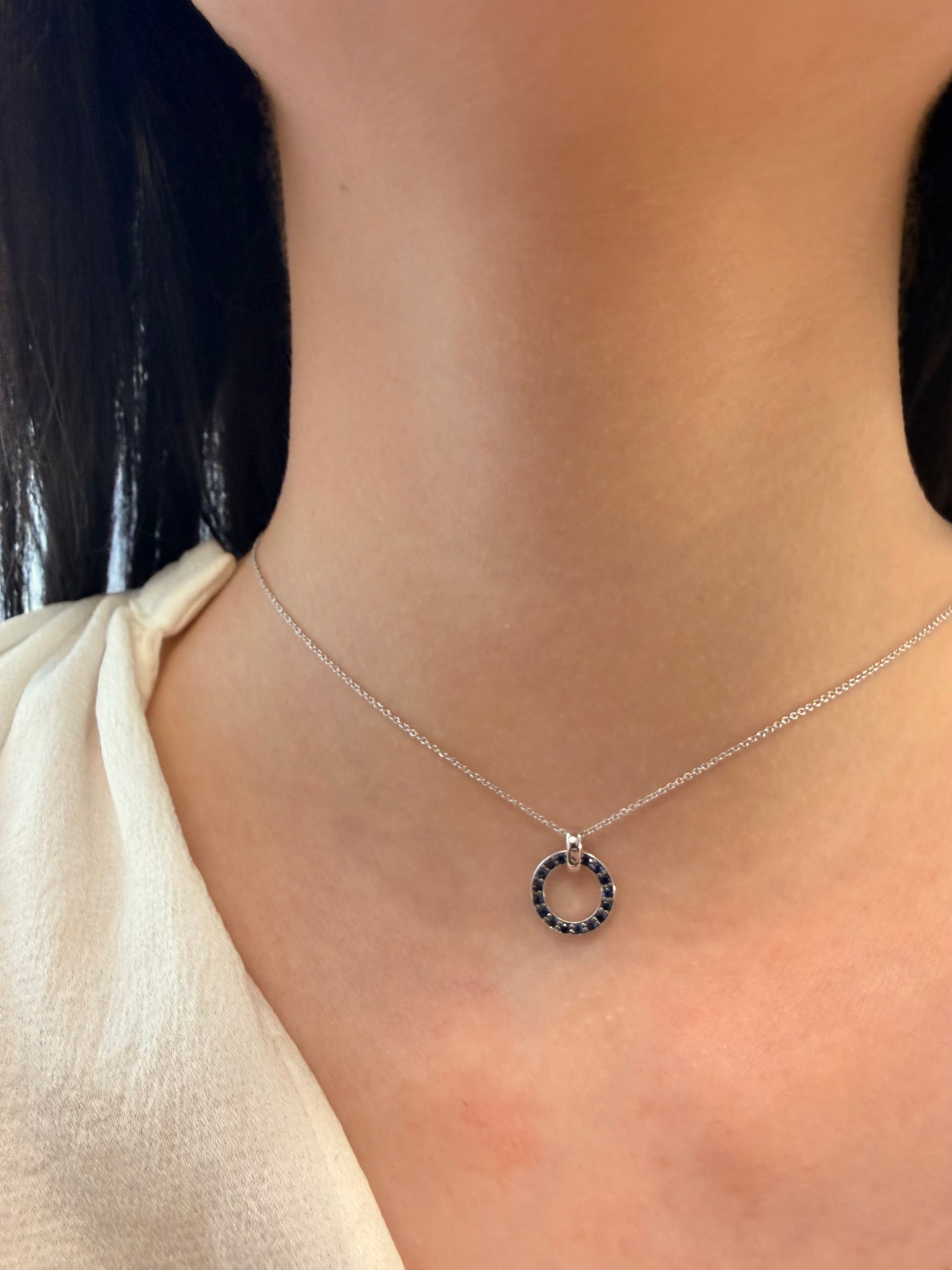 Pendentif Tanzanite Trillion en Diamants Tout Autour