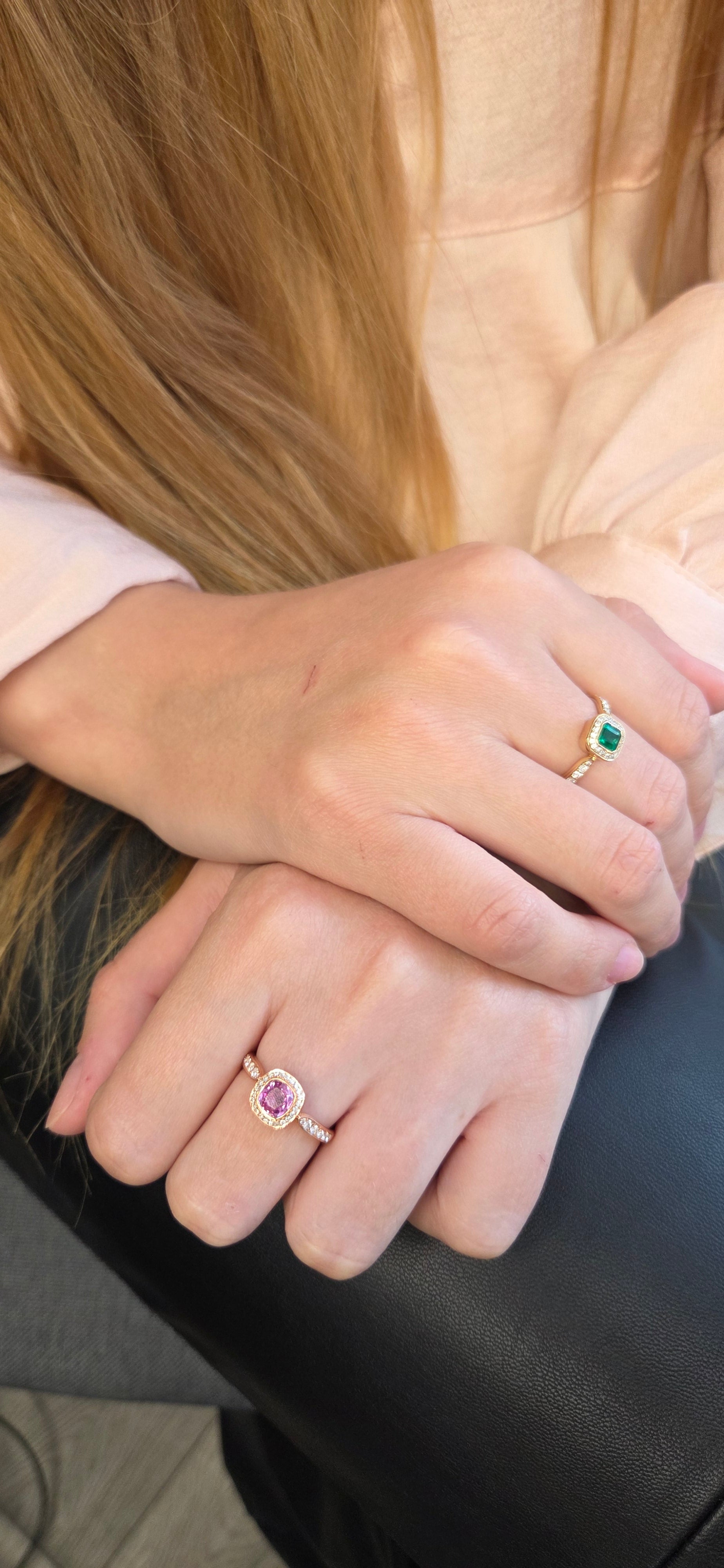 Royal Harmony Ring Centered a Cushion Pink Sapphire