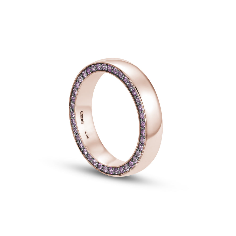 14 and 18k wedding band in rose gold 4 mm with pink spphires pave set on the sides, designed by carati jewelry montreal