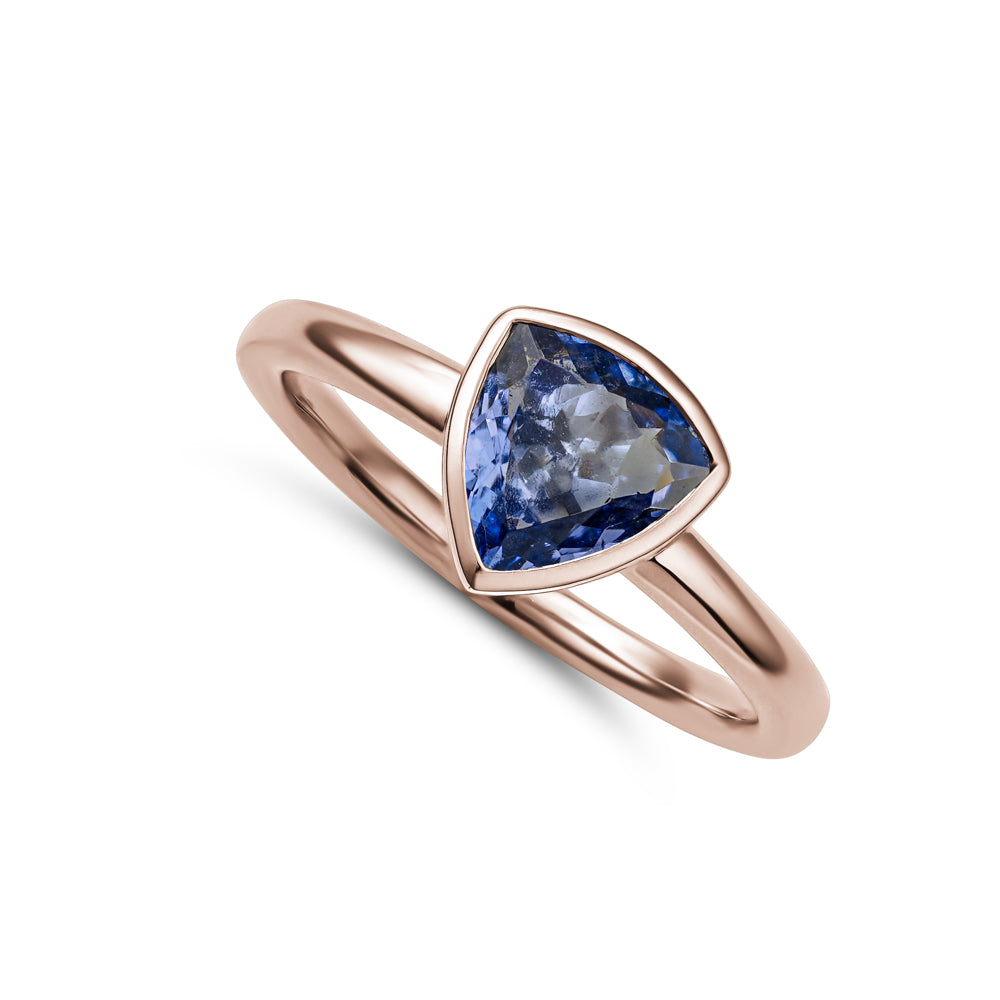 14k and 18k rose gold trillion shaped tanzanite bezel set from Carati Jewelry montreal