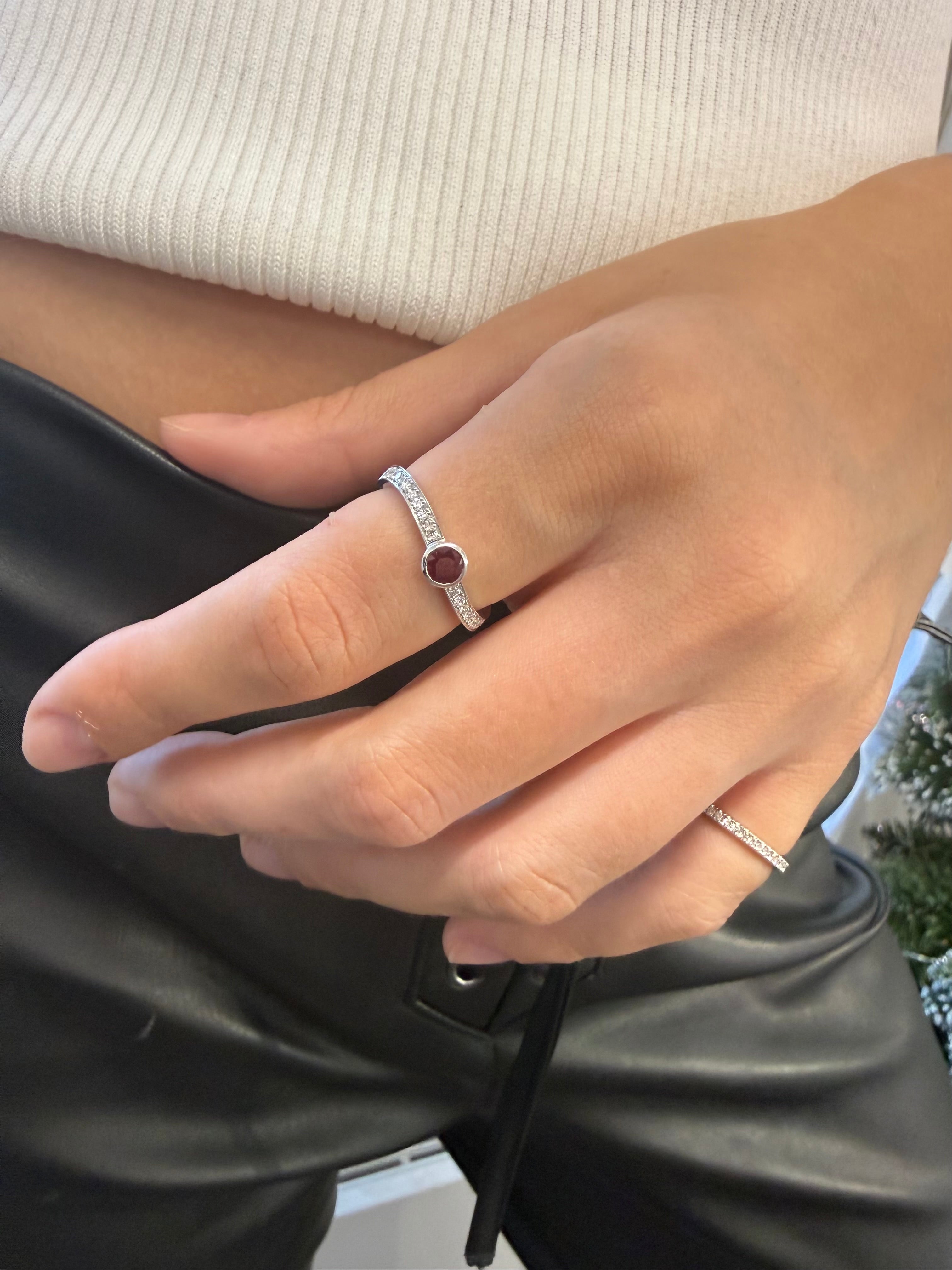 Single Wave Ring with Ruby