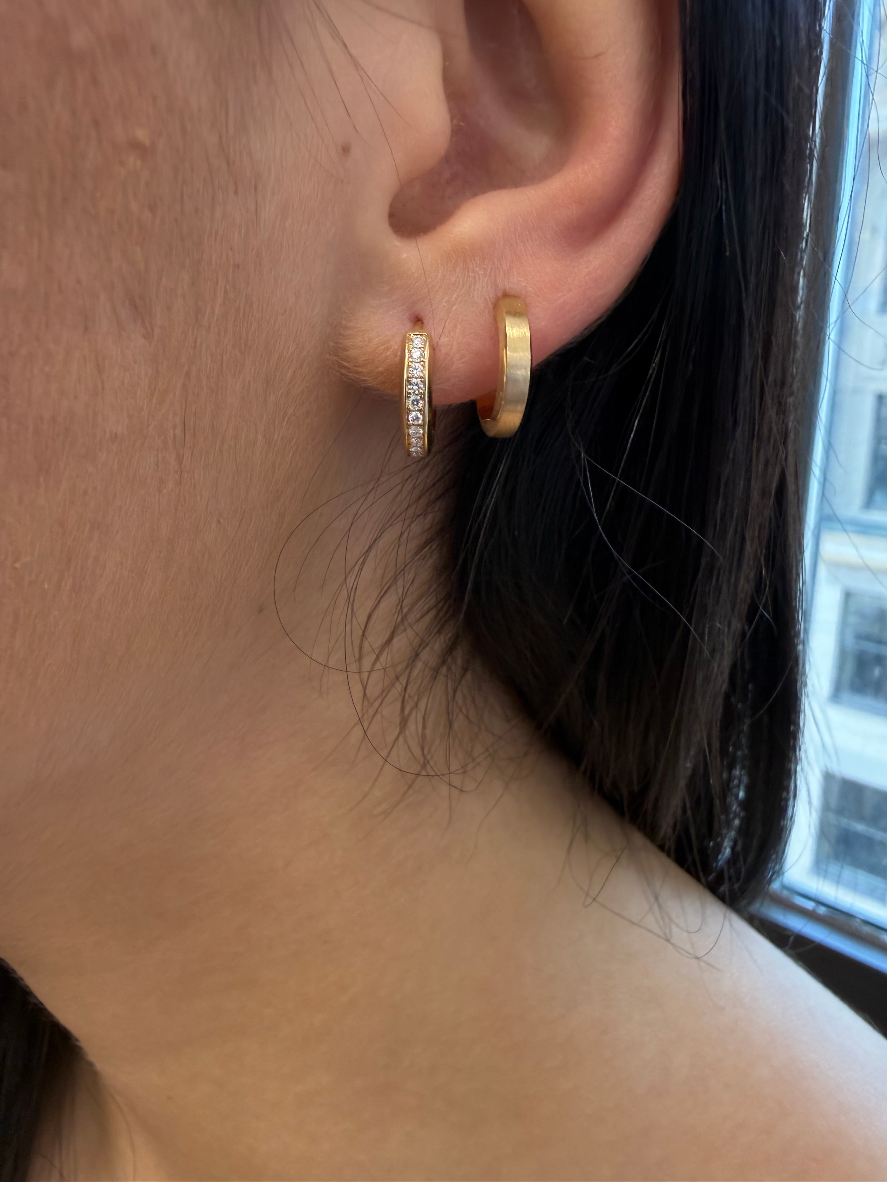 One Love Matching Earring in Pave Set