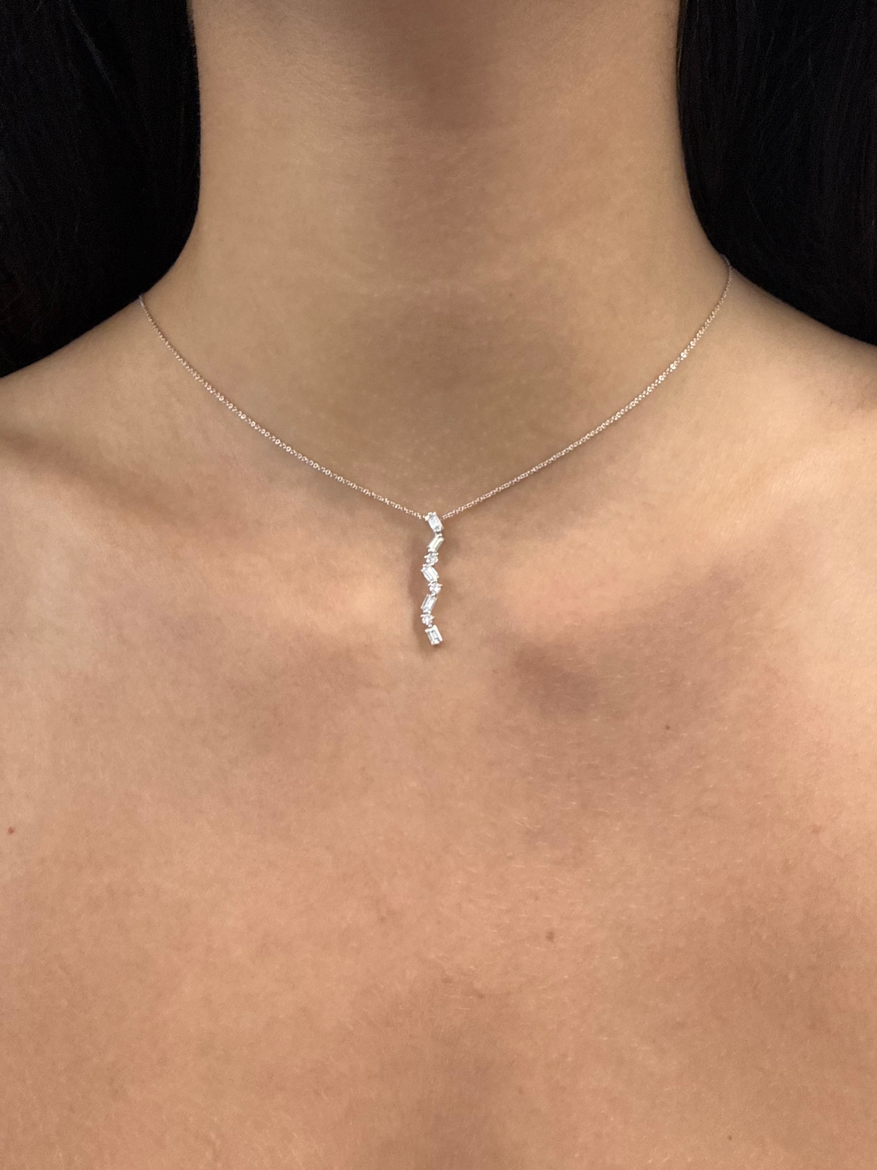 Cascade Pendant With Baguettes And Round Diamond