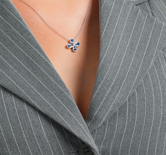 Pendentif Bloom avec saphirs bleu royal
