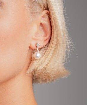 Boucle d'oreille spirale en perles d'eau douce